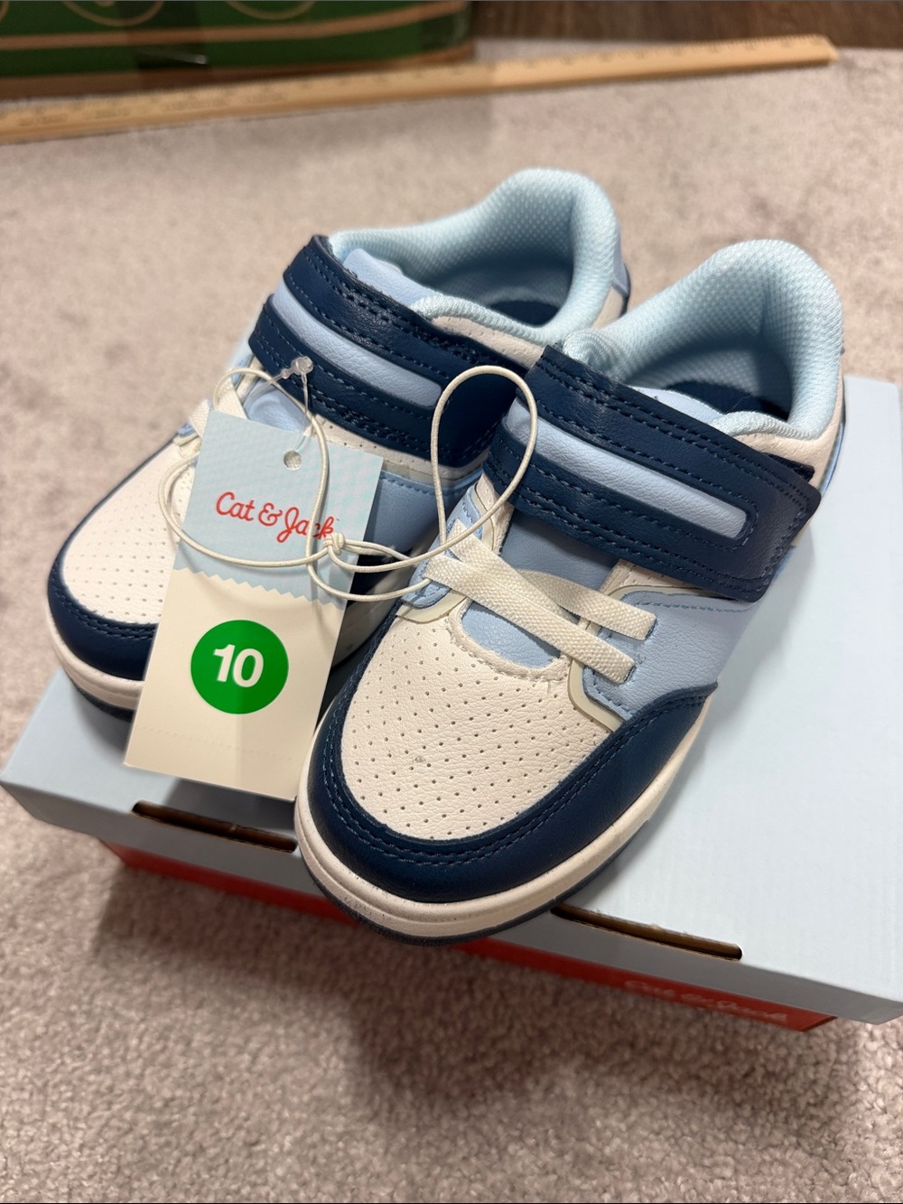 Cat & Jack Kids Toddler Hudson Sneaker Size 10 Hook-and-Loop Blue